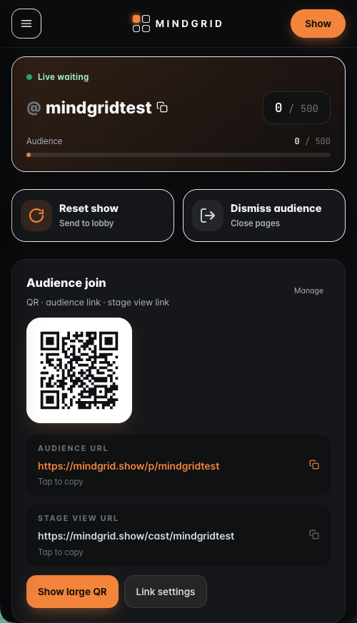 Performer console — QR to join and a live audience counter